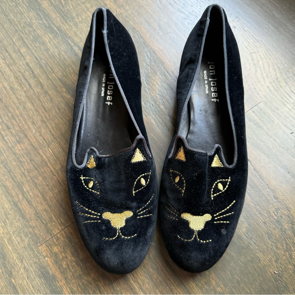 Jon Josef black cat velvety flat size 8